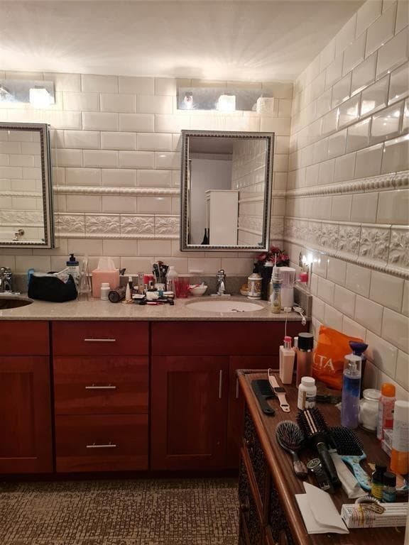 2851 NE 183 # 05, Aventura FL 33160 — 13
