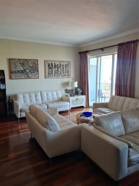 2851 NE 183 # 05, Aventura FL 33160 — 5