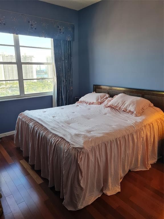 2851 NE 183 # 05, Aventura FL 33160 — 9