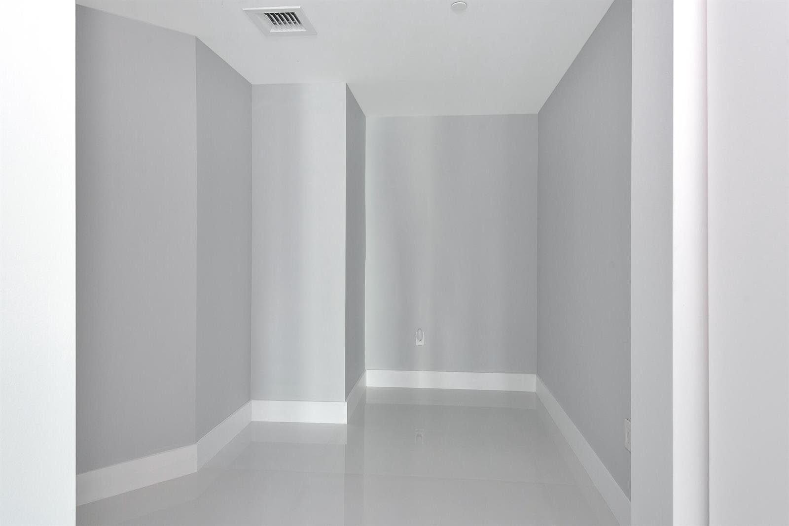 1300 S Miami Avenue # 2401, Miami FL 33130 — 10