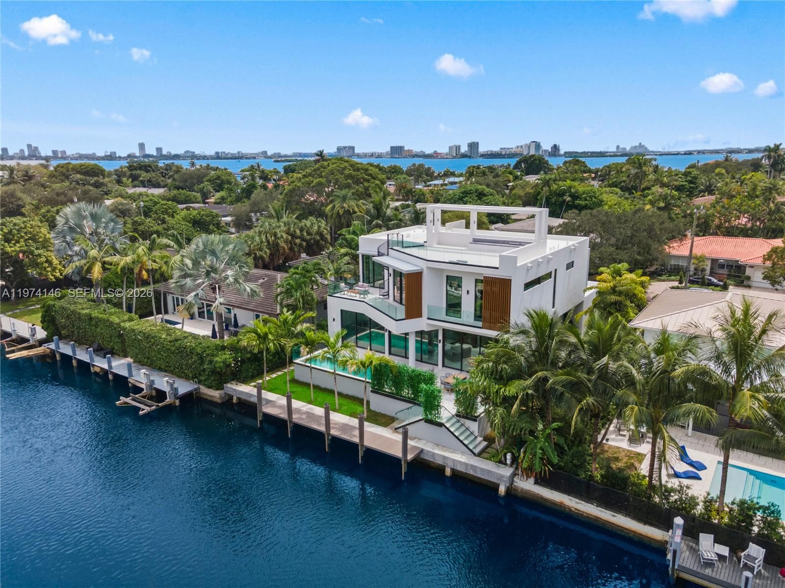 1379 NE 104th St, Miami Shores FL 33138 — 18
