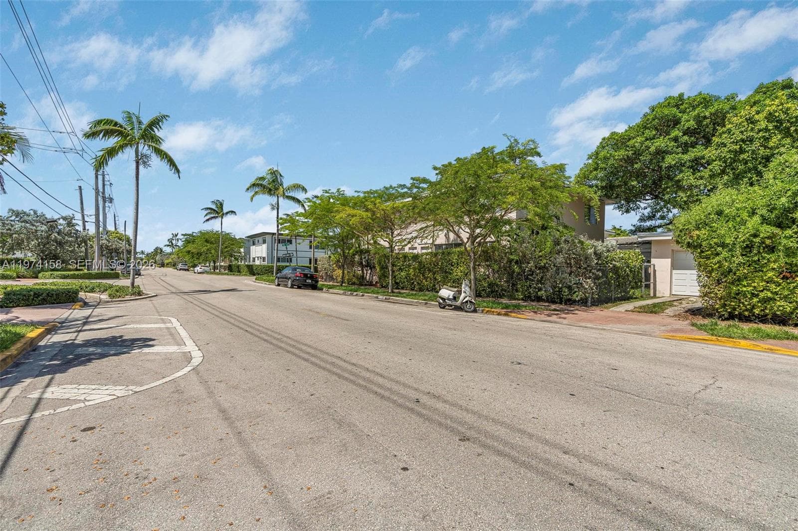 8031 Hawthorne Ave, Miami Beach FL 33141 — 27