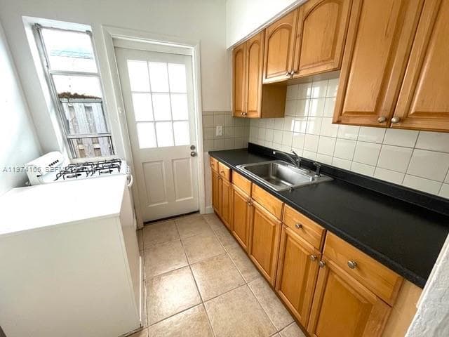 810 82nd St, Miami Beach FL 33141 — 18