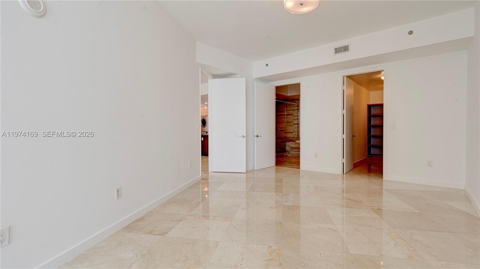 16001 Collins Ave # 3007, Sunny Isles Beach FL 33160 — 24