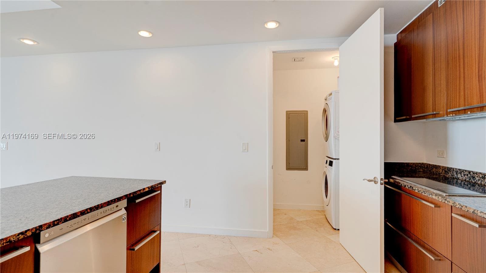 16001 Collins Ave # 3007, Sunny Isles Beach FL 33160 — 15