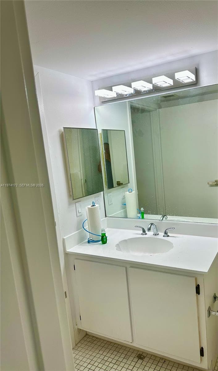 7601 E Treasure Dr # 1406, North Bay Village FL 33141 — 16