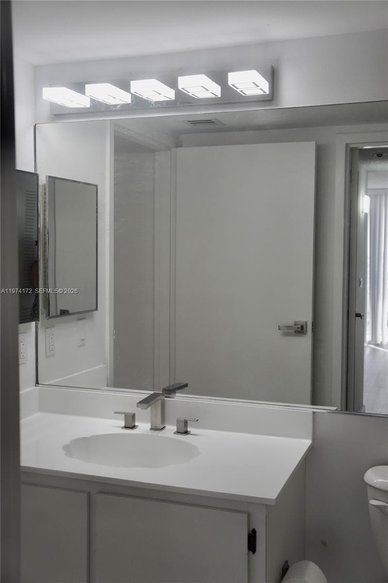 7601 E Treasure Dr # 1406, North Bay Village FL 33141 — 20