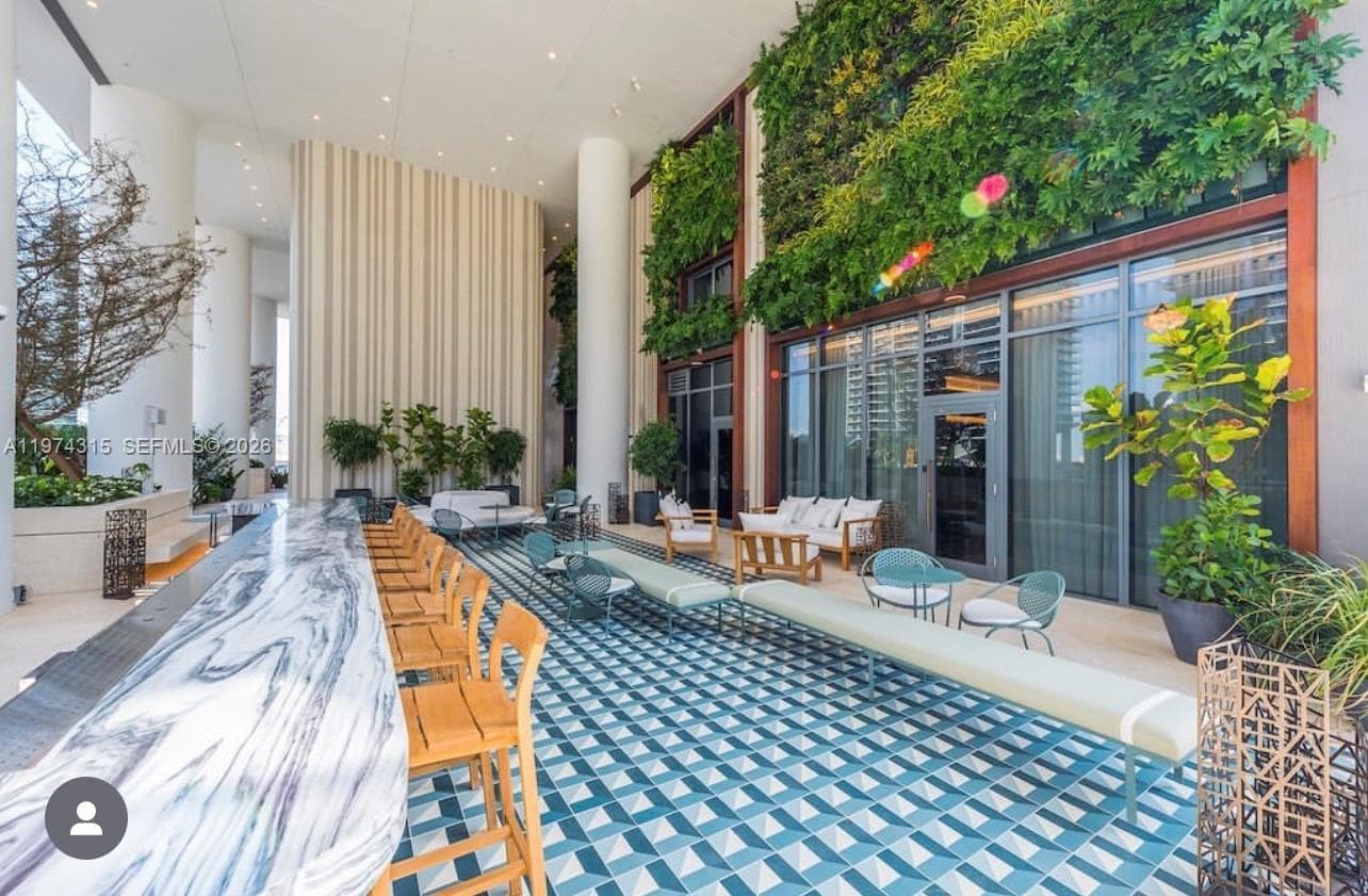 801 S Miami Ave # 3107, Miami FL 33130 — 32