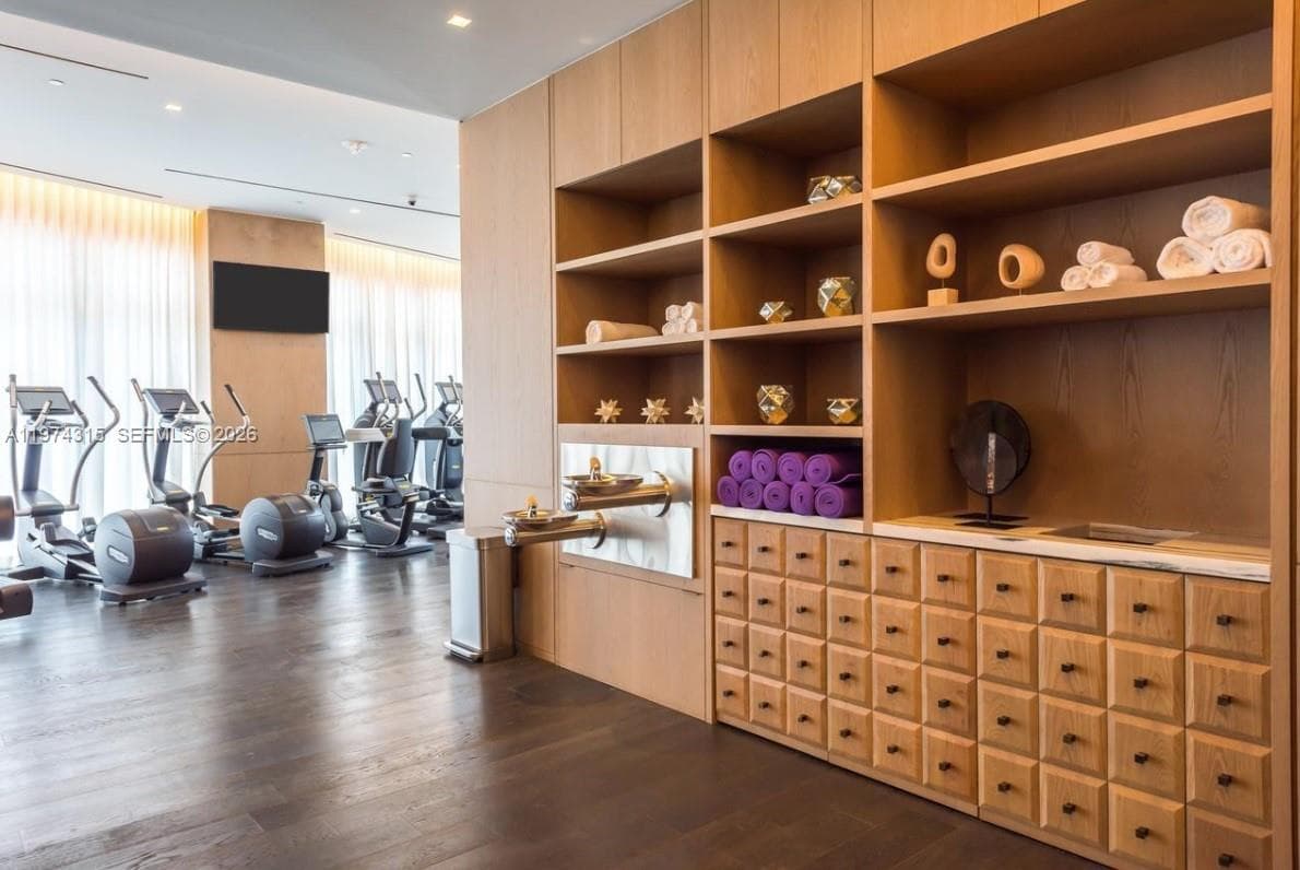 801 S Miami Ave # 3107, Miami FL 33130 — 30