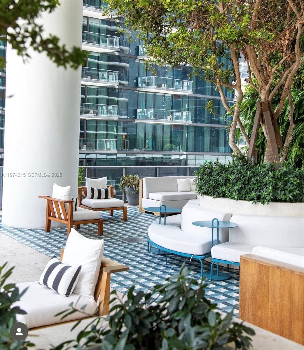 801 S Miami Ave # 3107, Miami FL 33130 — 34