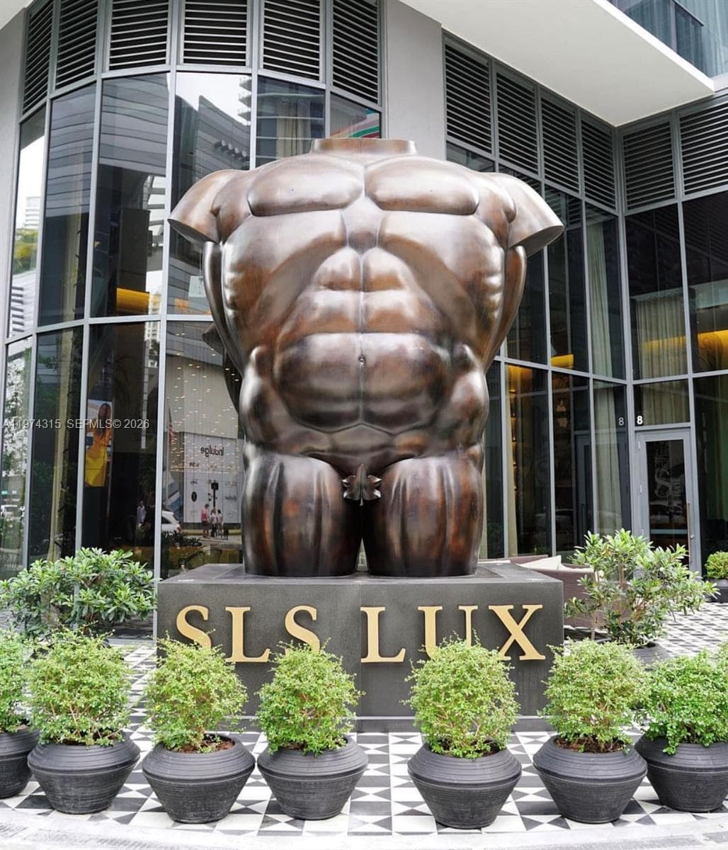 801 S Miami Ave # 3107, Miami FL 33130 — 38