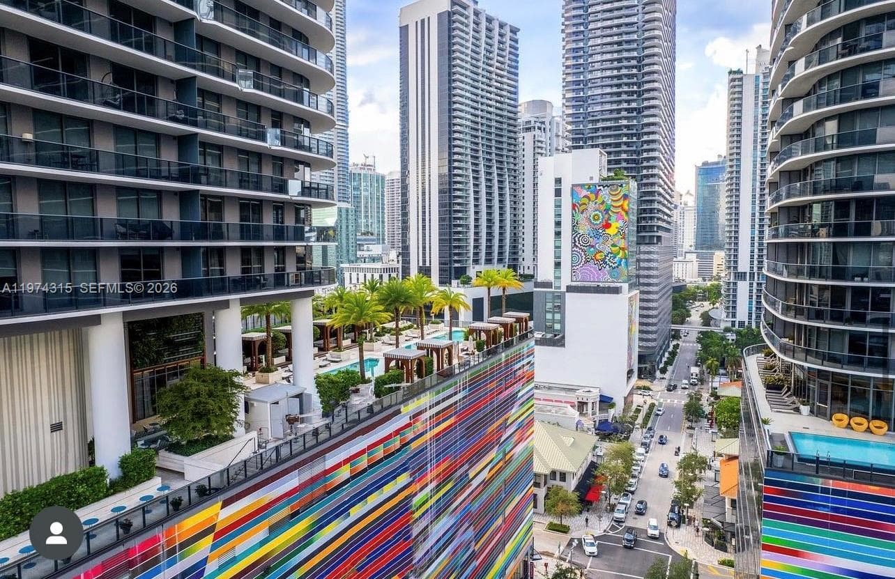 801 S Miami Ave # 3107, Miami FL 33130 — 25