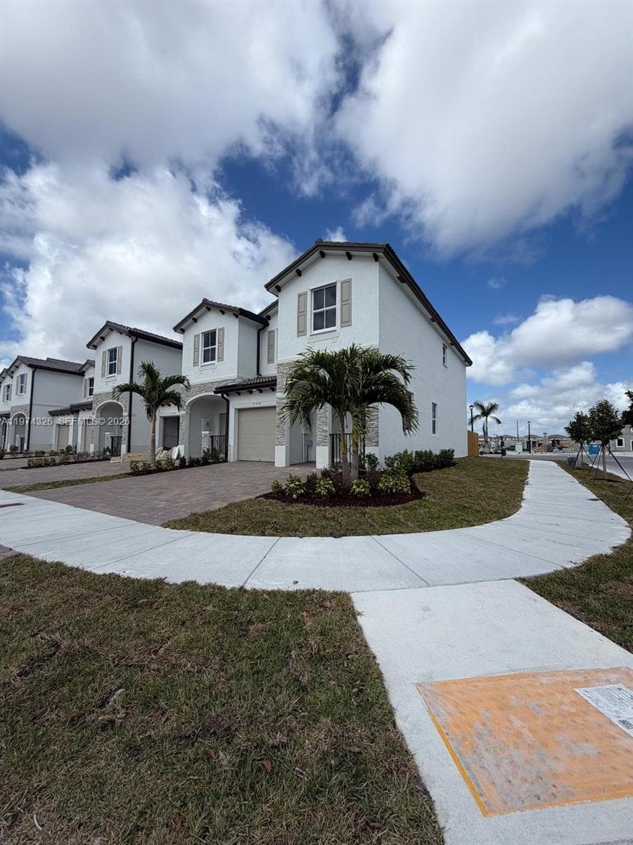 2556 SE 27th Ct # 2556, Homestead FL 33035 — 2