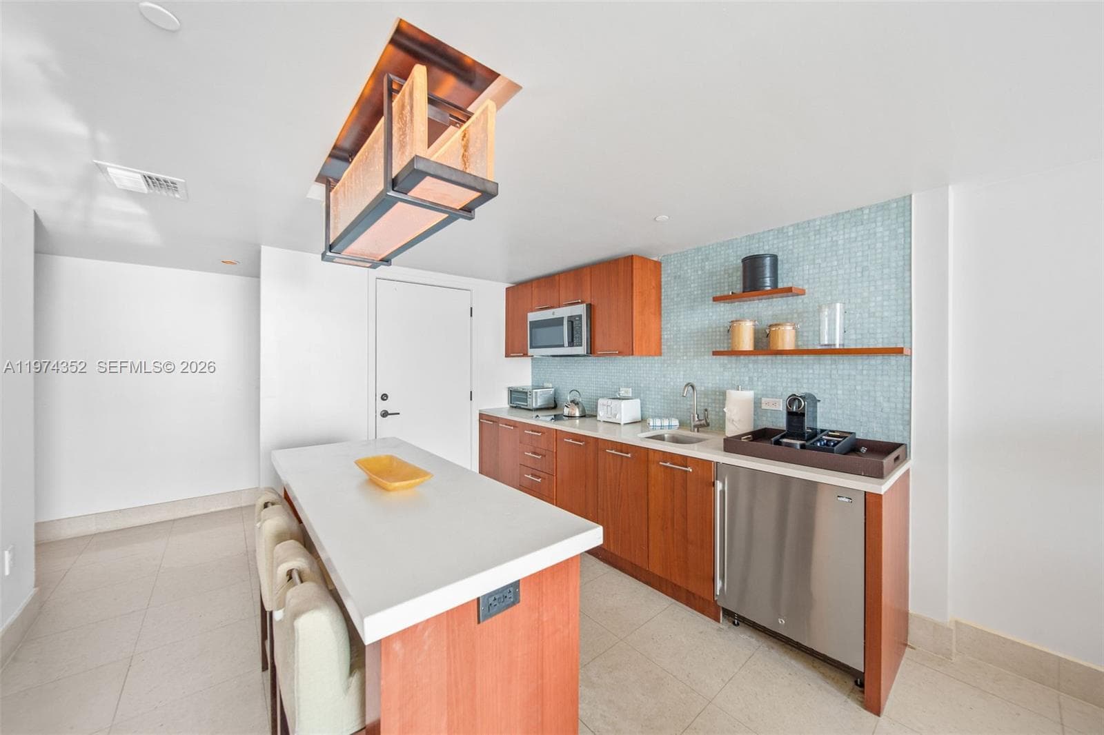 6801 Collins Ave # 604, Miami Beach FL 33141 — 7
