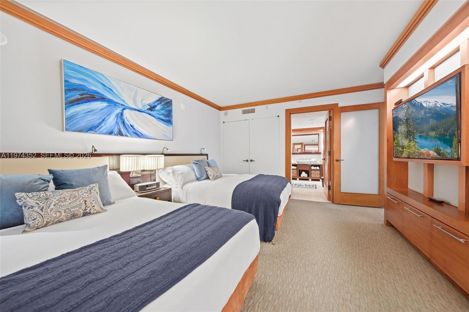 6801 Collins Ave # 604, Miami Beach FL 33141 — 9