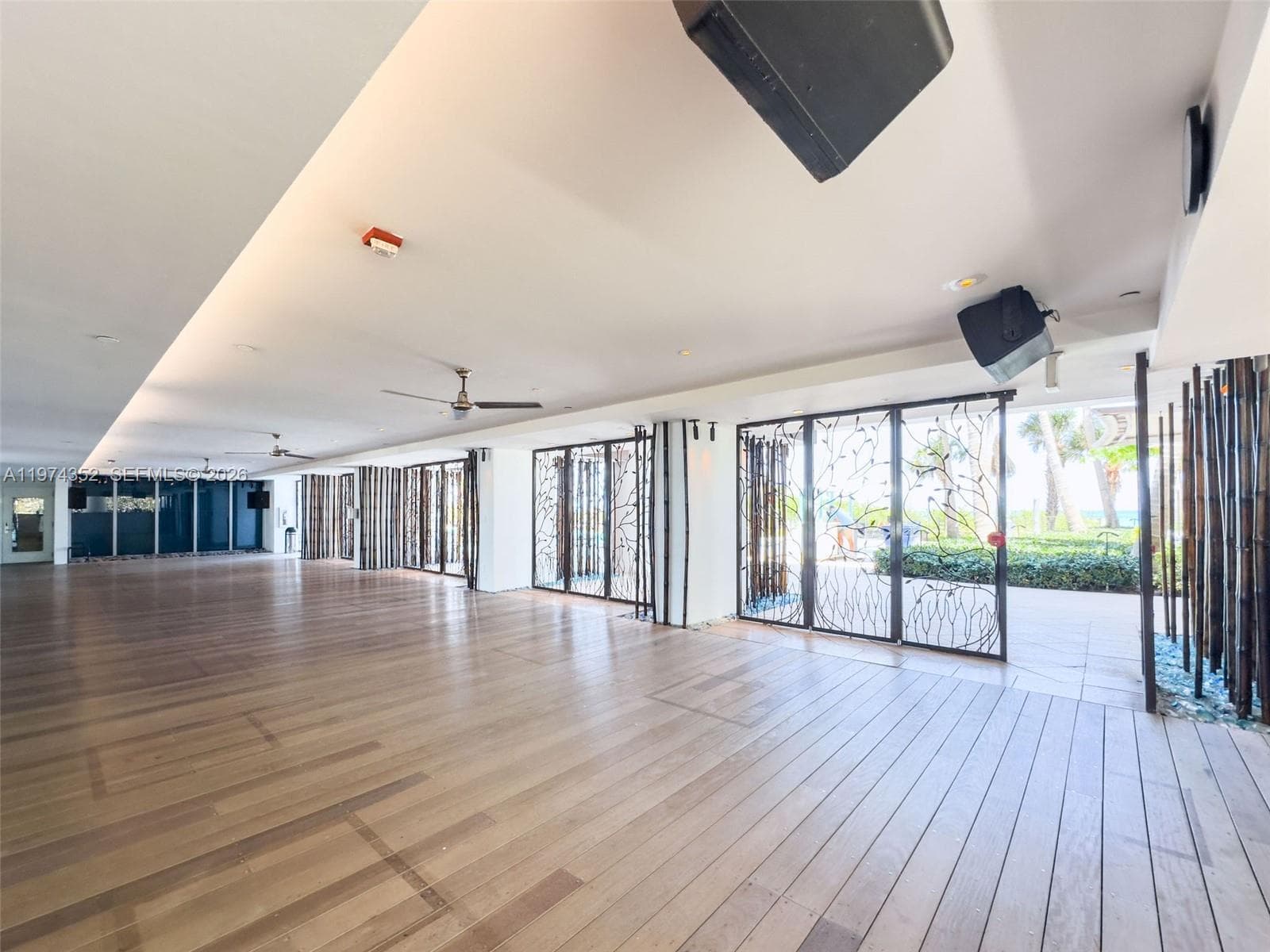 6801 Collins Ave # 604, Miami Beach FL 33141 — 24