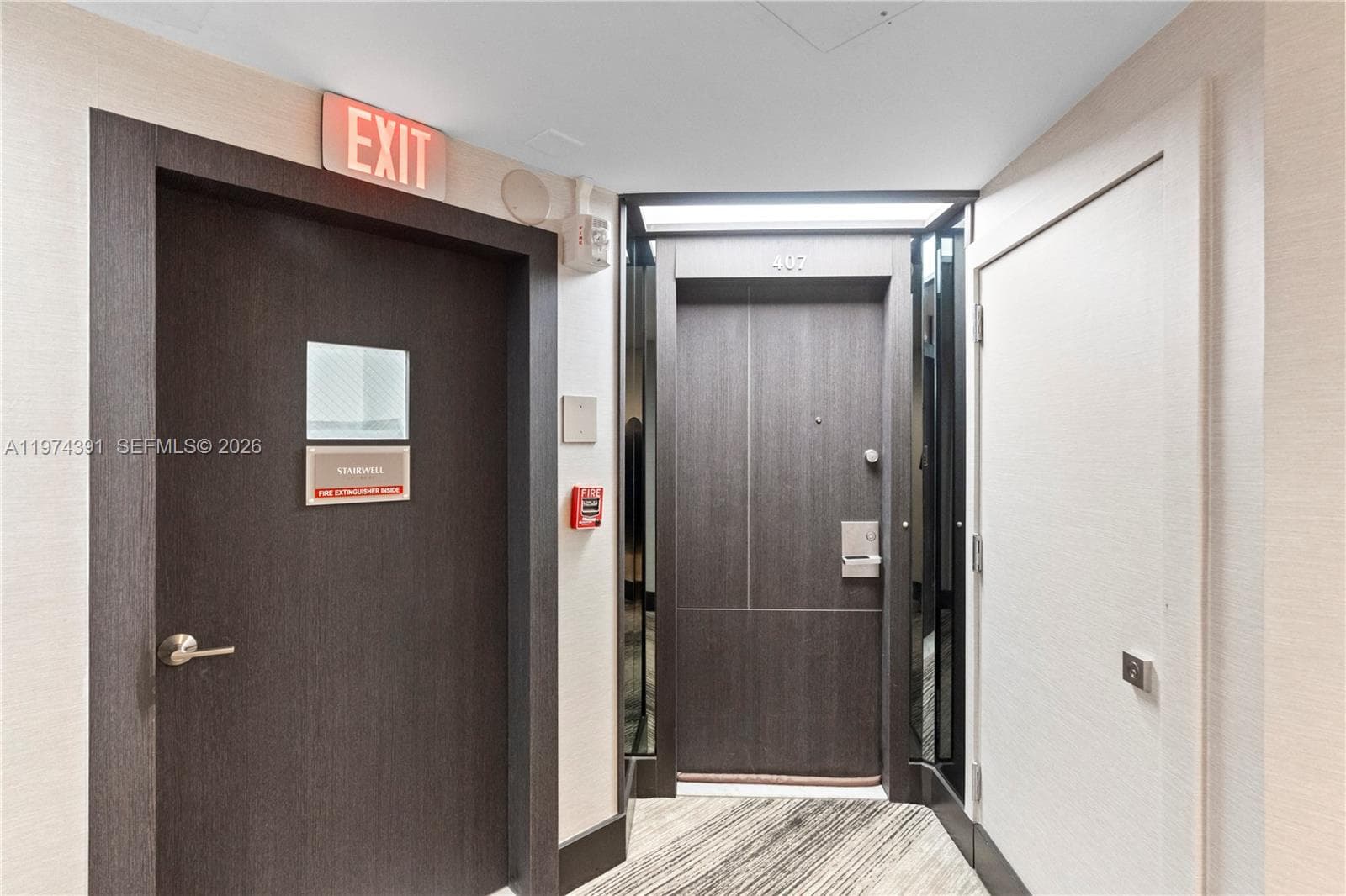 20191 E Country Club Dr # 407, Aventura FL 33180 — 52