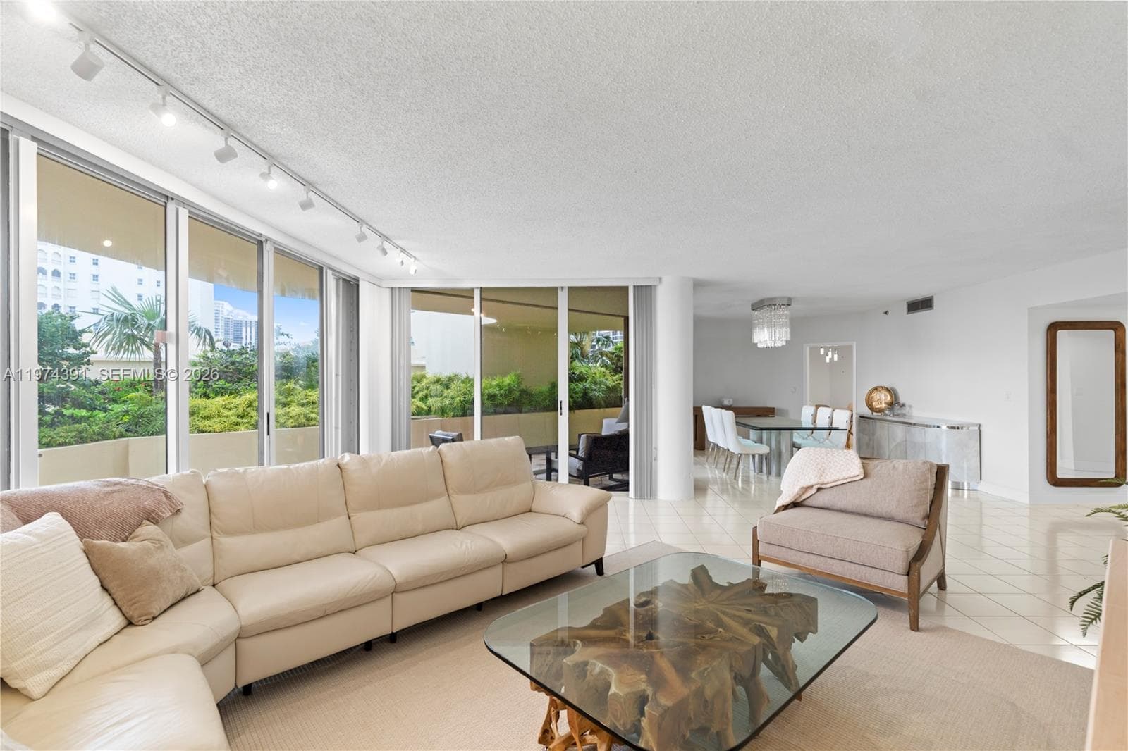 20191 E Country Club Dr # 407, Aventura FL 33180 — 3