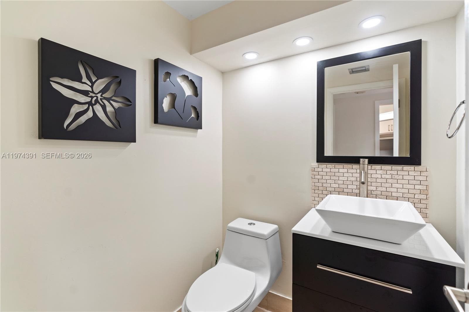 20191 E Country Club Dr # 407, Aventura FL 33180 — 32