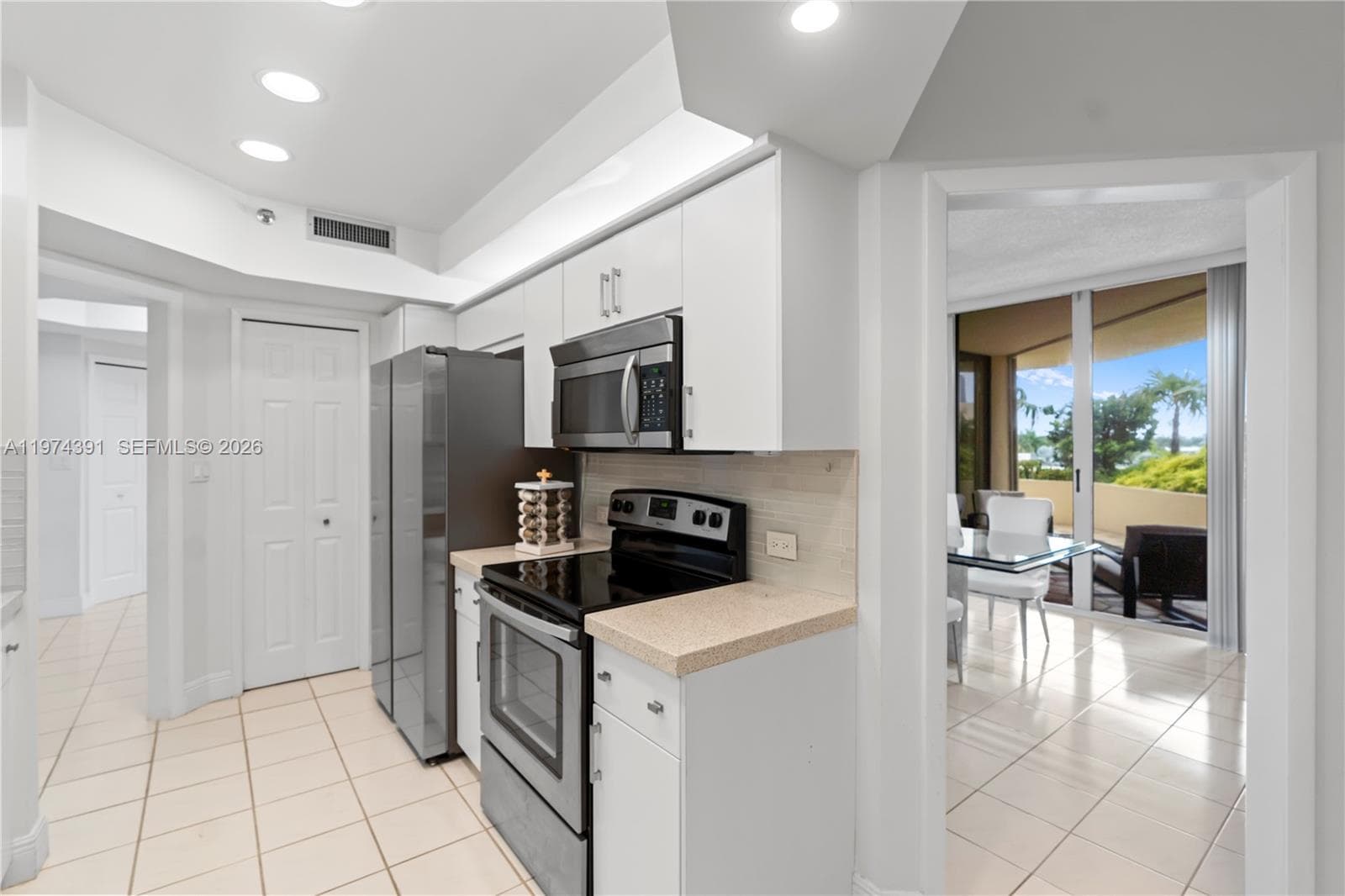 20191 E Country Club Dr # 407, Aventura FL 33180 — 14