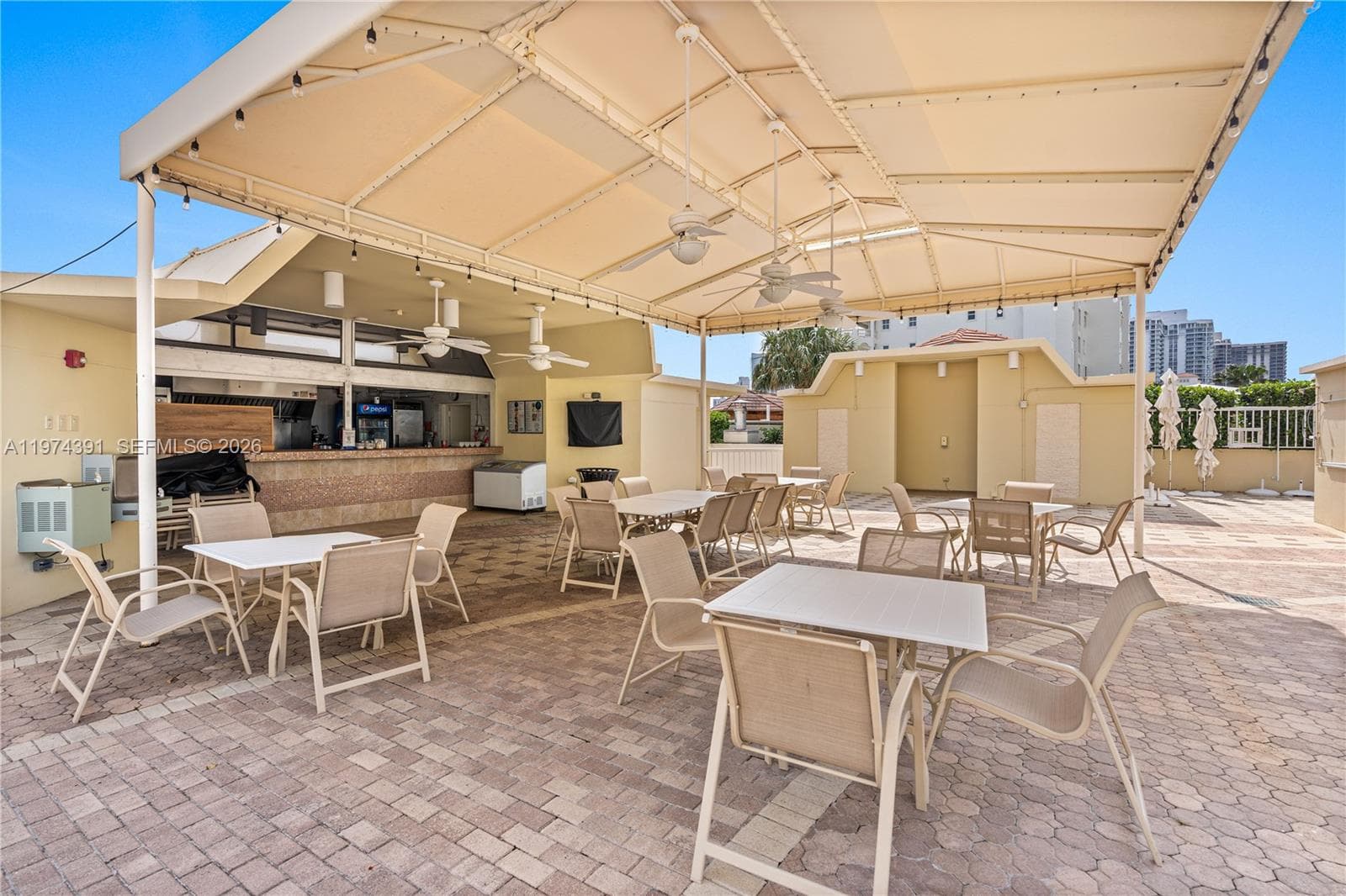 20191 E Country Club Dr # 407, Aventura FL 33180 — 41