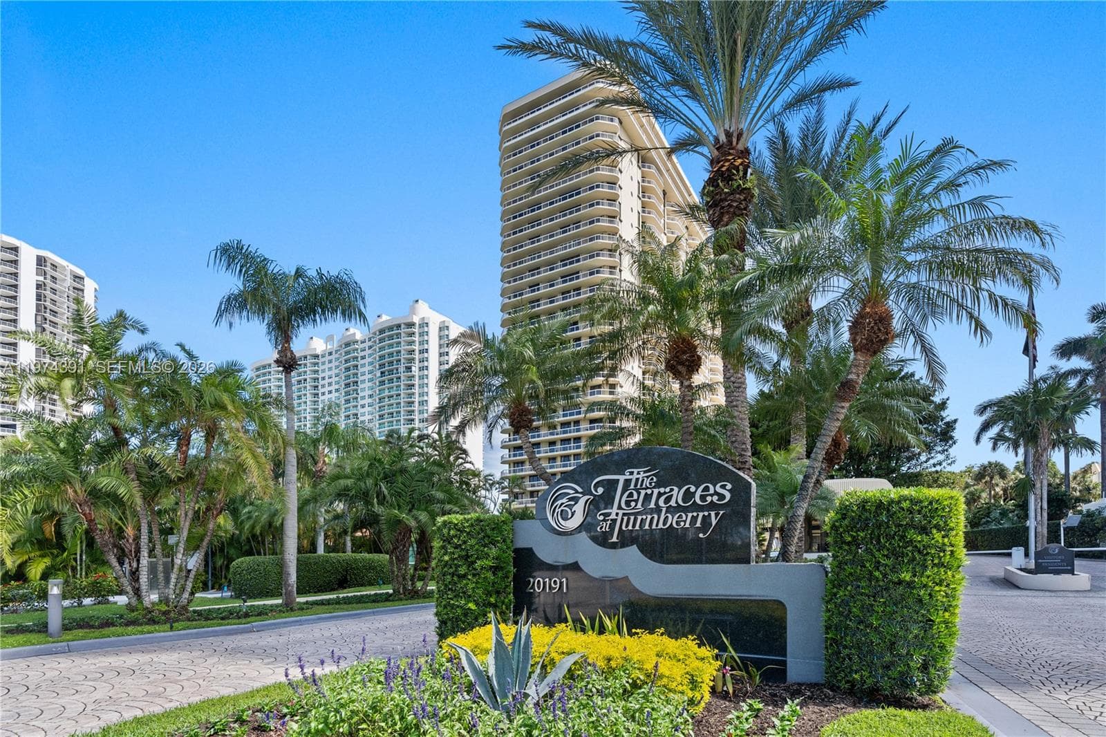 20191 E Country Club Dr # 407, Aventura FL 33180 — 51