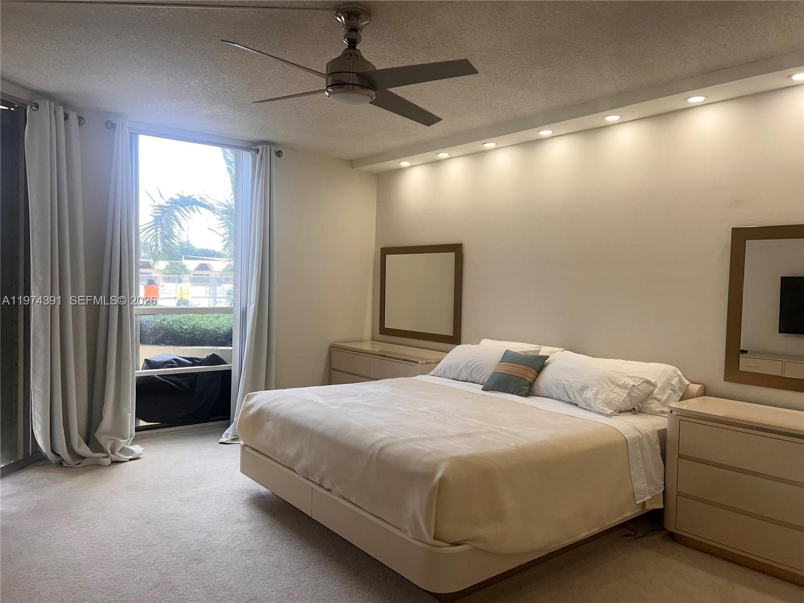 20191 E Country Club Dr # 407, Aventura FL 33180 — 19