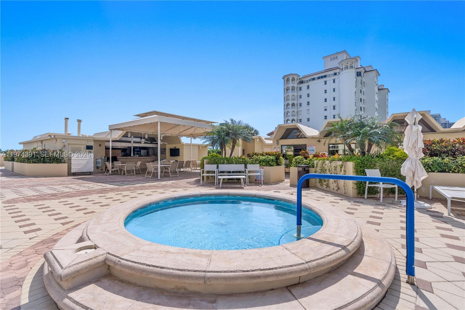 20191 E Country Club Dr # 407, Aventura FL 33180 — 40