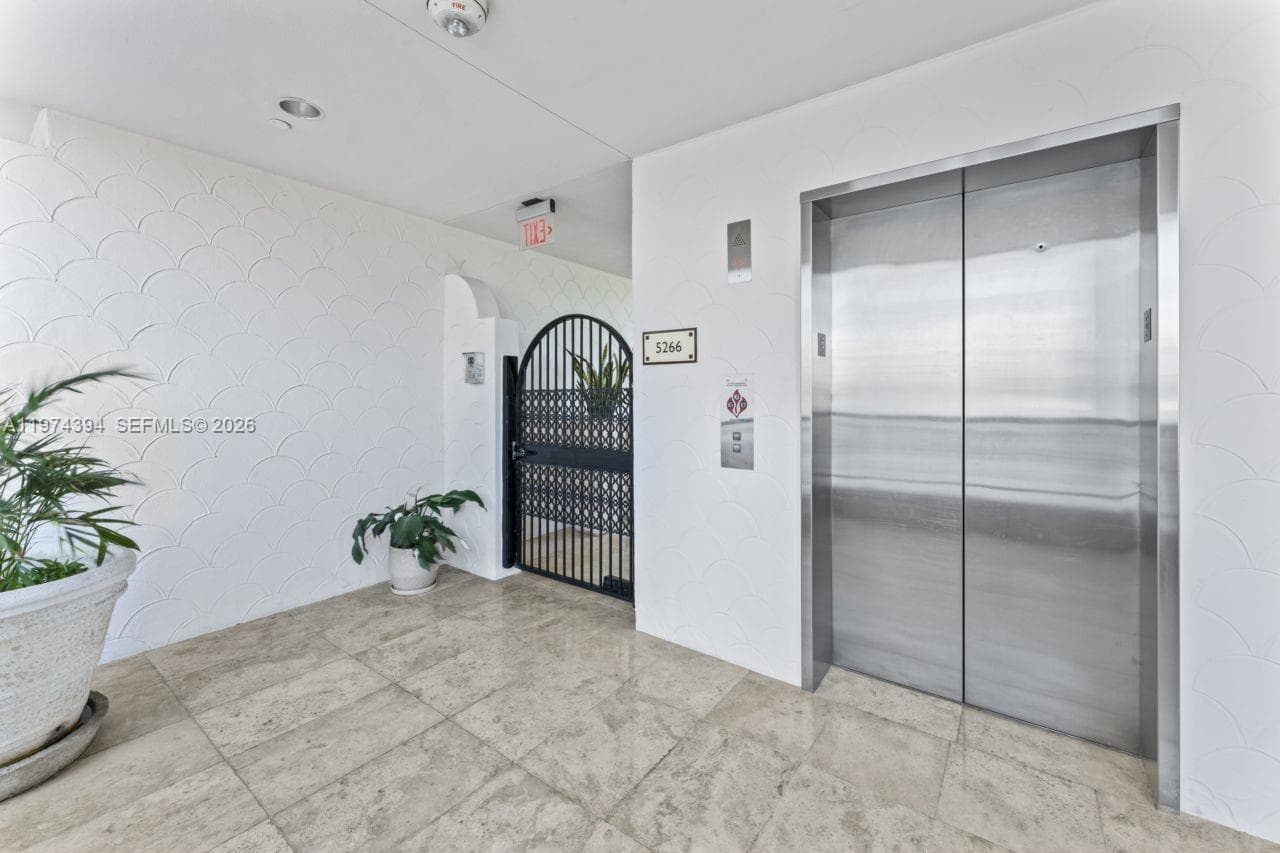 5266 Fisher Island Dr # 5266, Miami Beach FL 33109 — 42