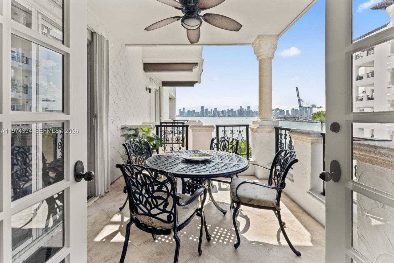5266 Fisher Island Dr # 5266, Miami Beach FL 33109 — 33