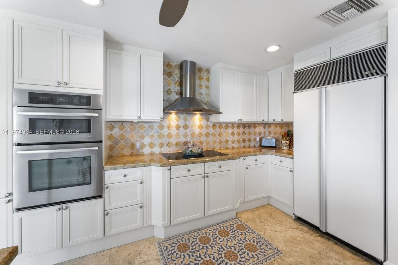 5266 Fisher Island Dr # 5266, Miami Beach FL 33109 — 35