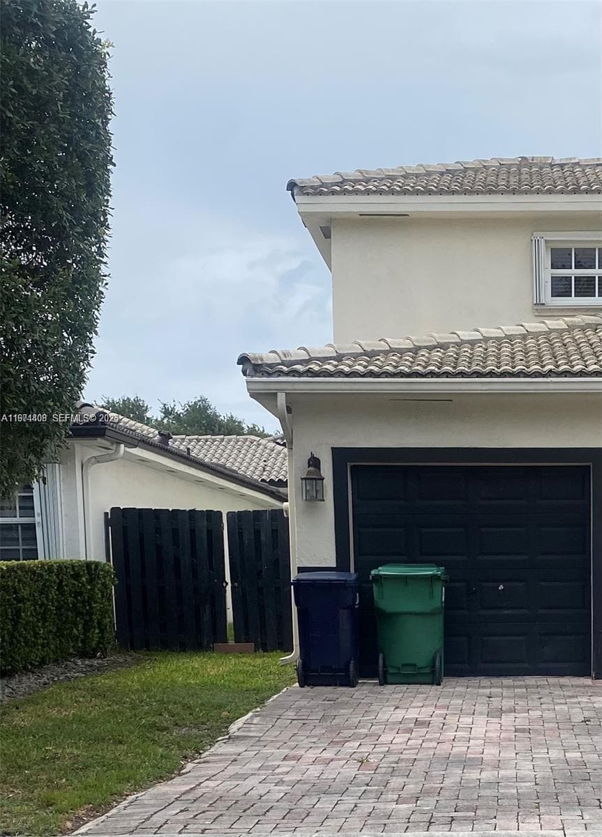 87** NW 150th Ter # 0, Miami Lakes FL 33018 — 1