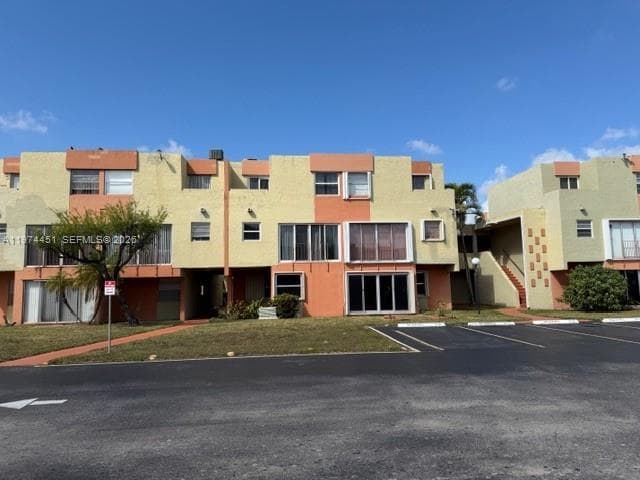 9390 W Flagler St # 206C, Miami FL 33174 — 2