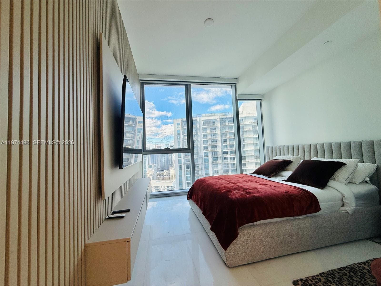 300 Biscayne Blvd Way # 3908, Miami FL 33131 — 10