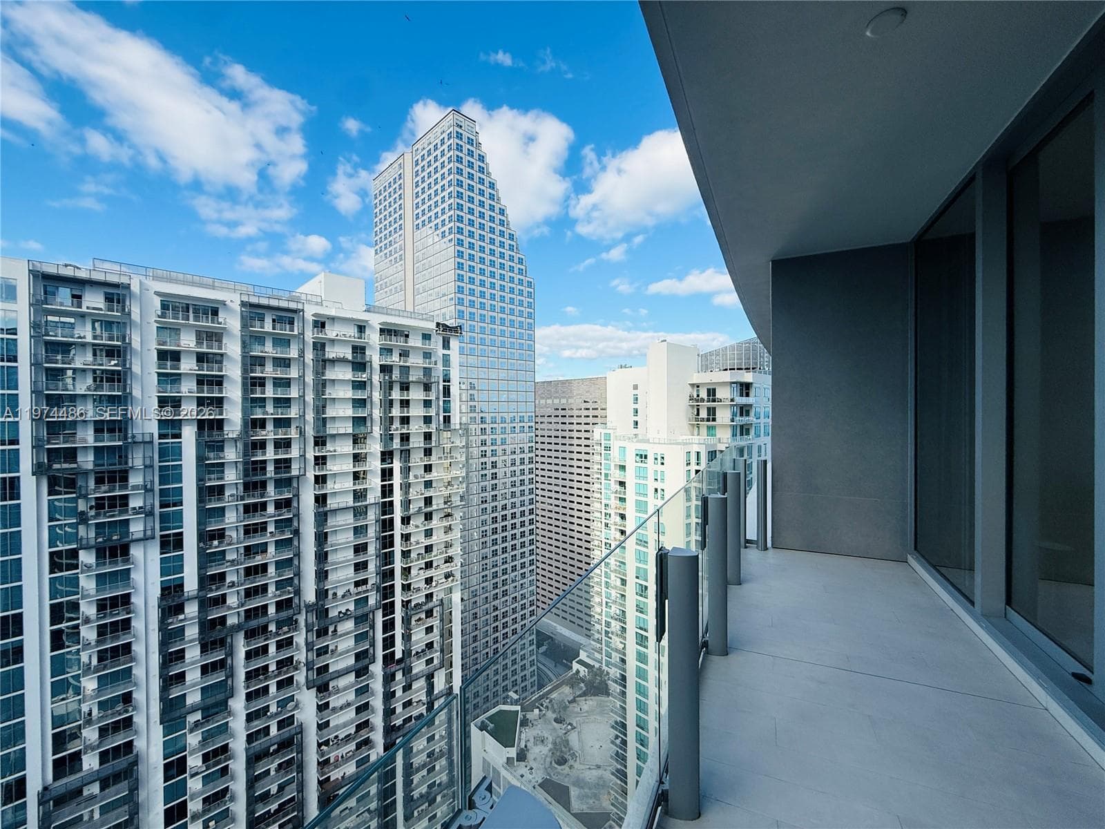 300 Biscayne Blvd Way # 3908, Miami FL 33131 — 4