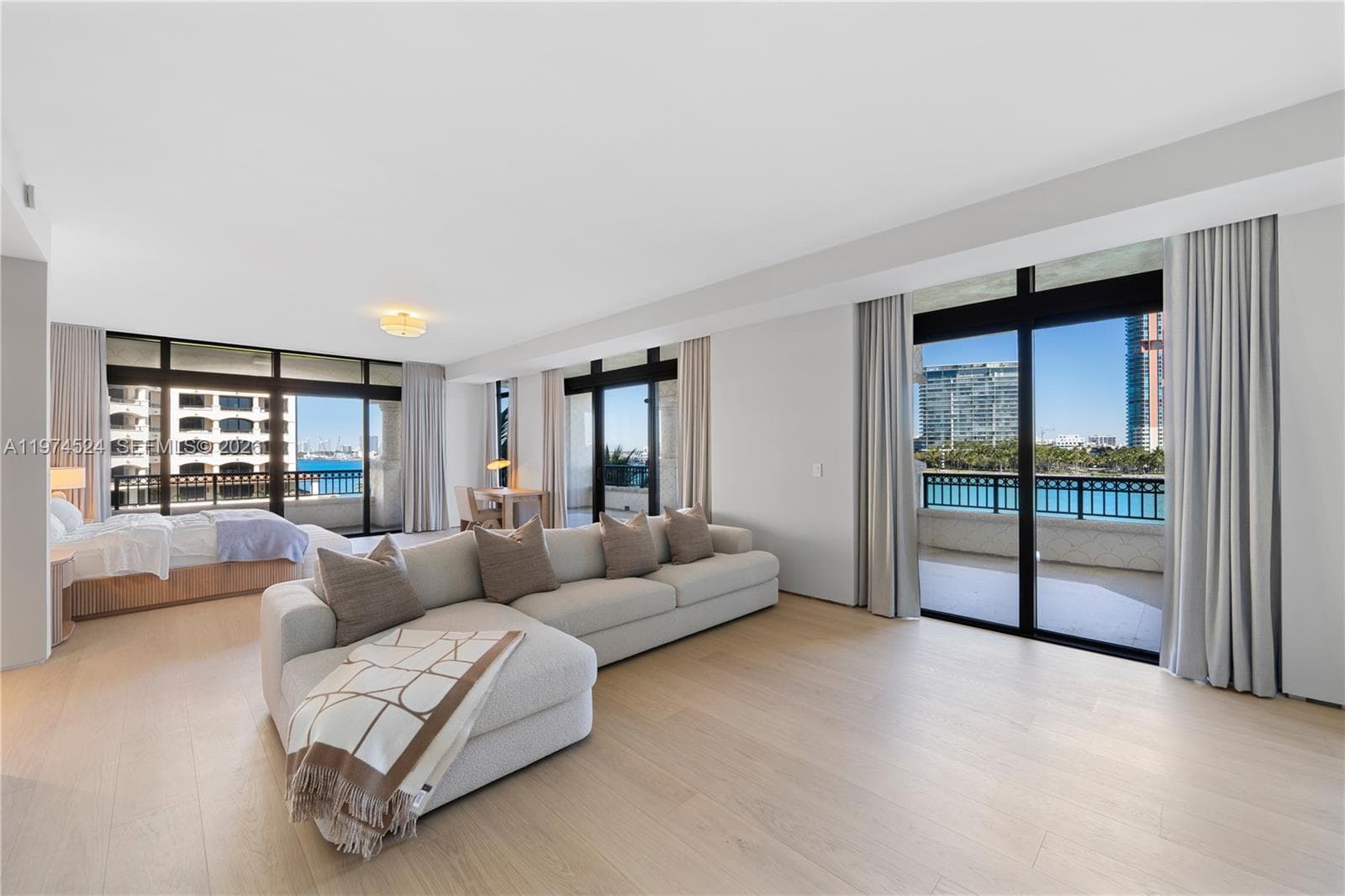 7043 Fisher Island Dr # 7043, Miami Beach FL 33109 — 30