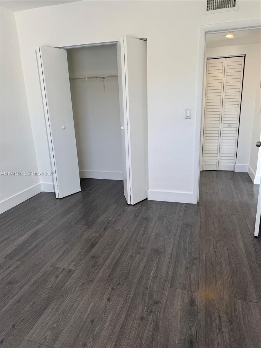 2150 NW 24th St, Miami FL 33142 — 7