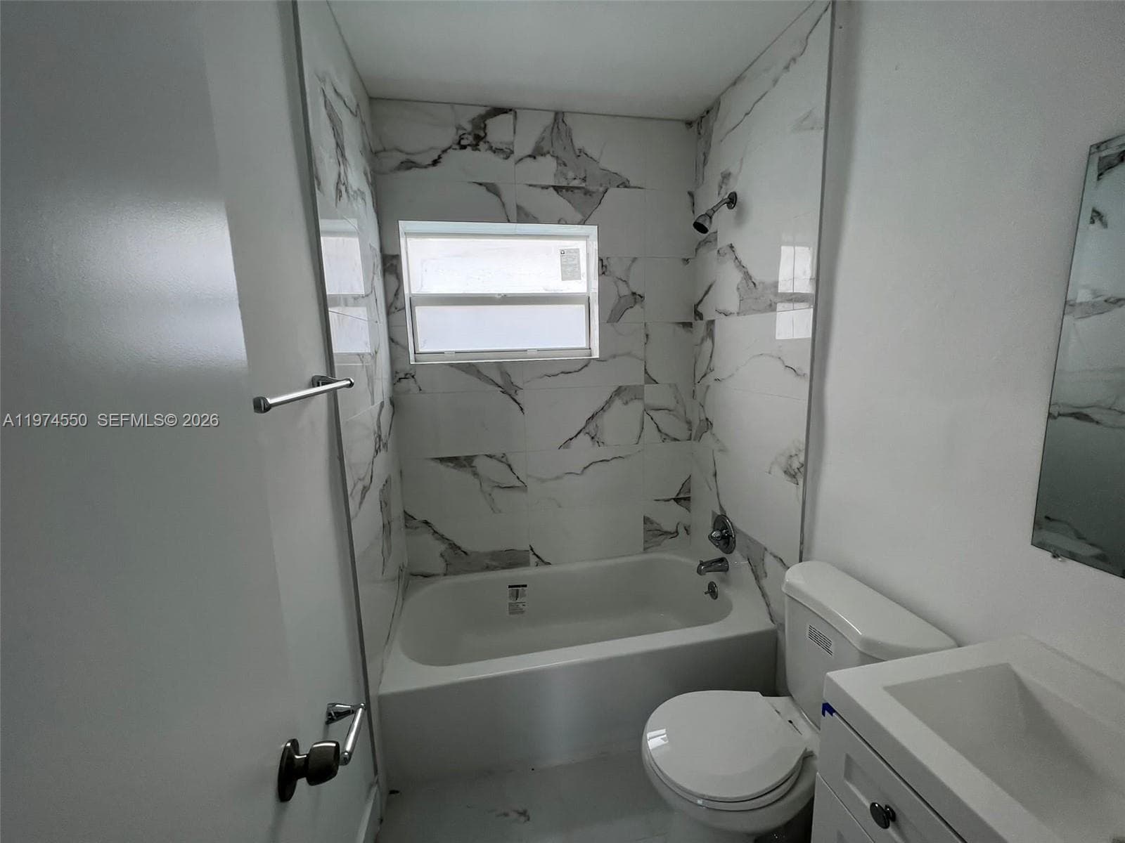 2150 NW 24th St, Miami FL 33142 — 18