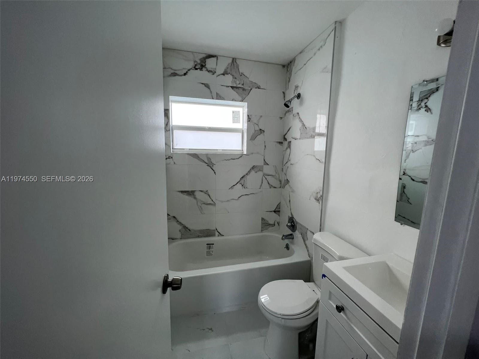 2150 NW 24th St, Miami FL 33142 — 15