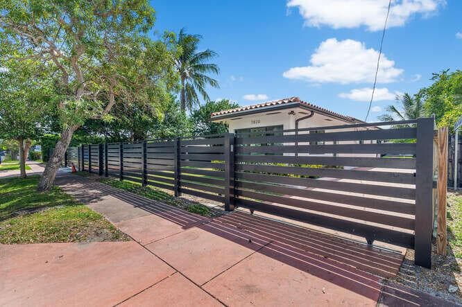 7820 Hawthorne Avenue, Miami Beach FL 33141 — 46