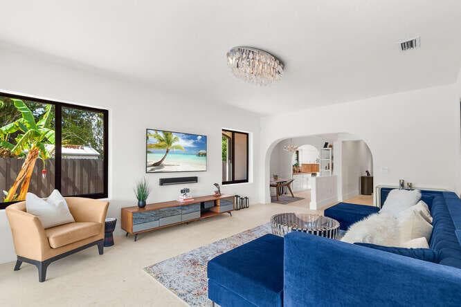 7820 Hawthorne Avenue, Miami Beach FL 33141 — 3