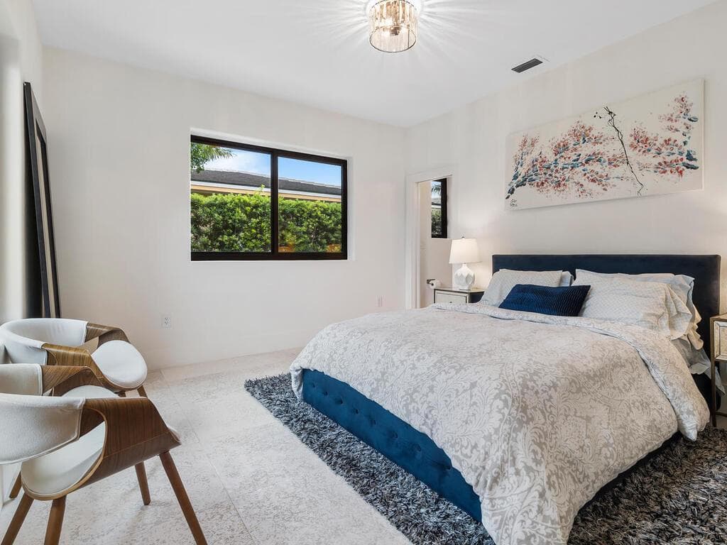 7820 Hawthorne Avenue, Miami Beach FL 33141 — 24