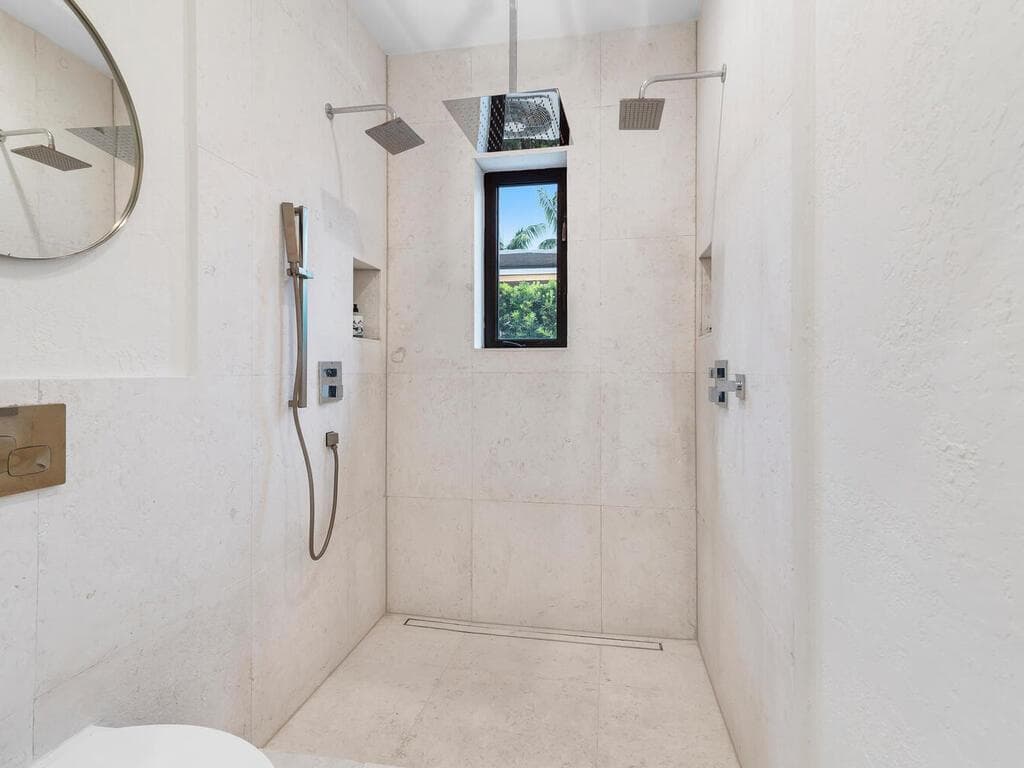 7820 Hawthorne Avenue, Miami Beach FL 33141 — 19