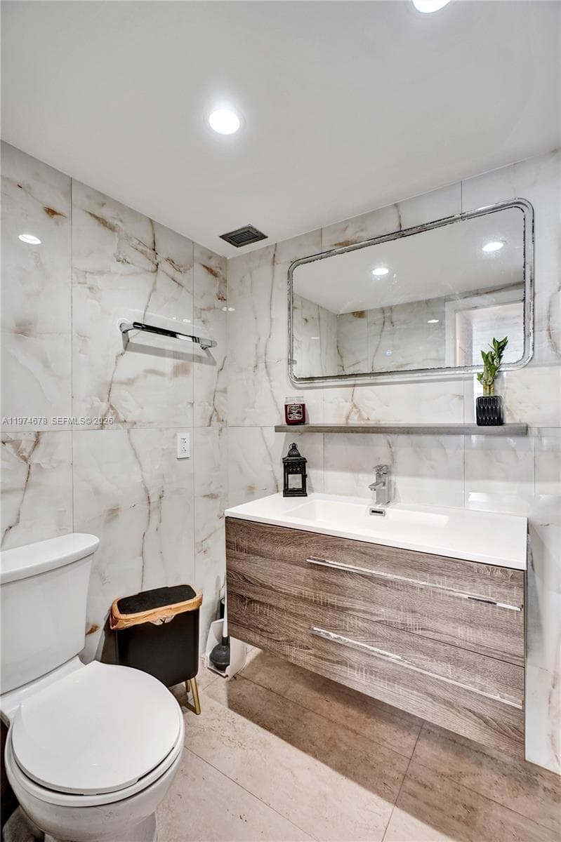 2750 NE 183rd St # 406, Aventura FL 33160 — 10