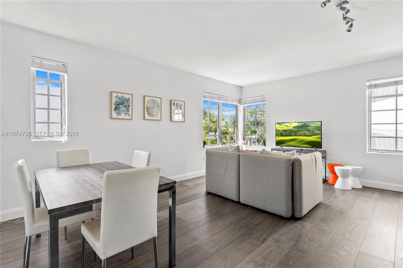 435 21st St # 318, Miami Beach FL 33139 — 2