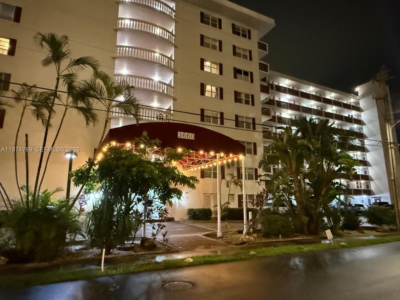 3660 NE 166th St # 212, North Miami Beach FL 33160 — 1