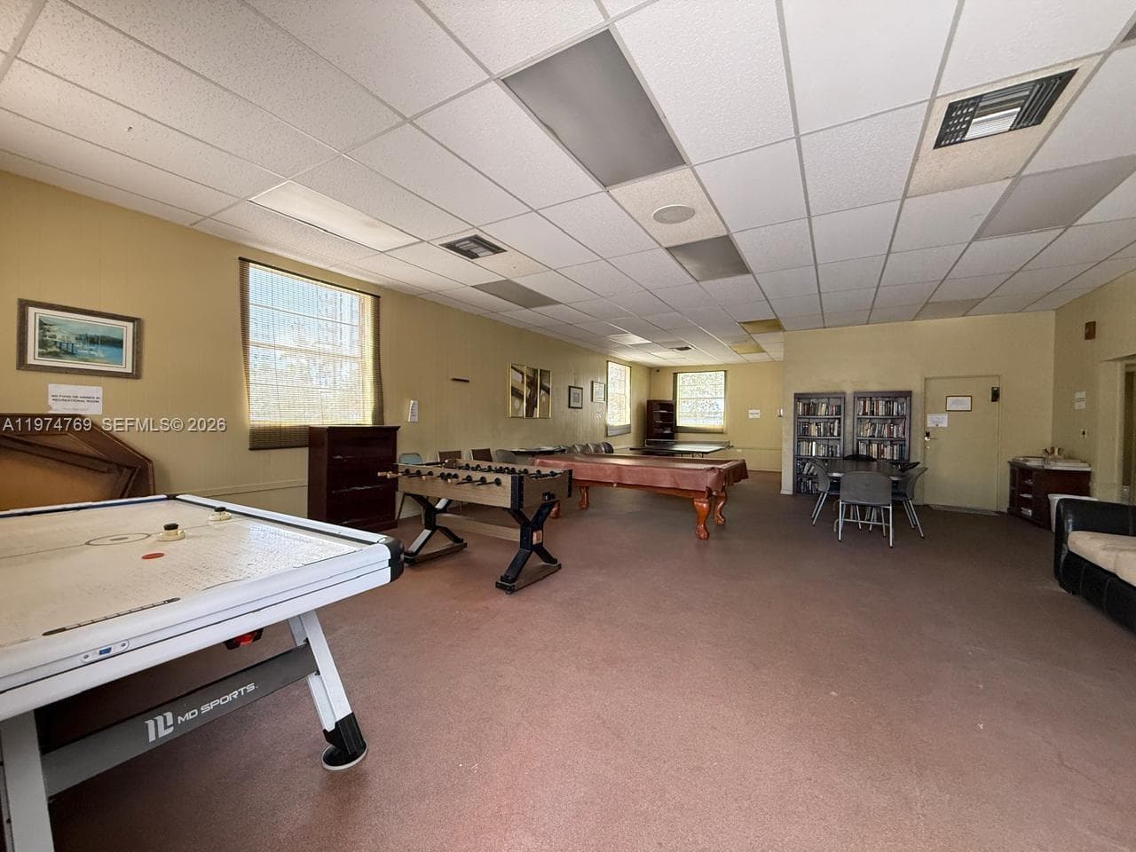3660 NE 166th St # 212, North Miami Beach FL 33160 — 33