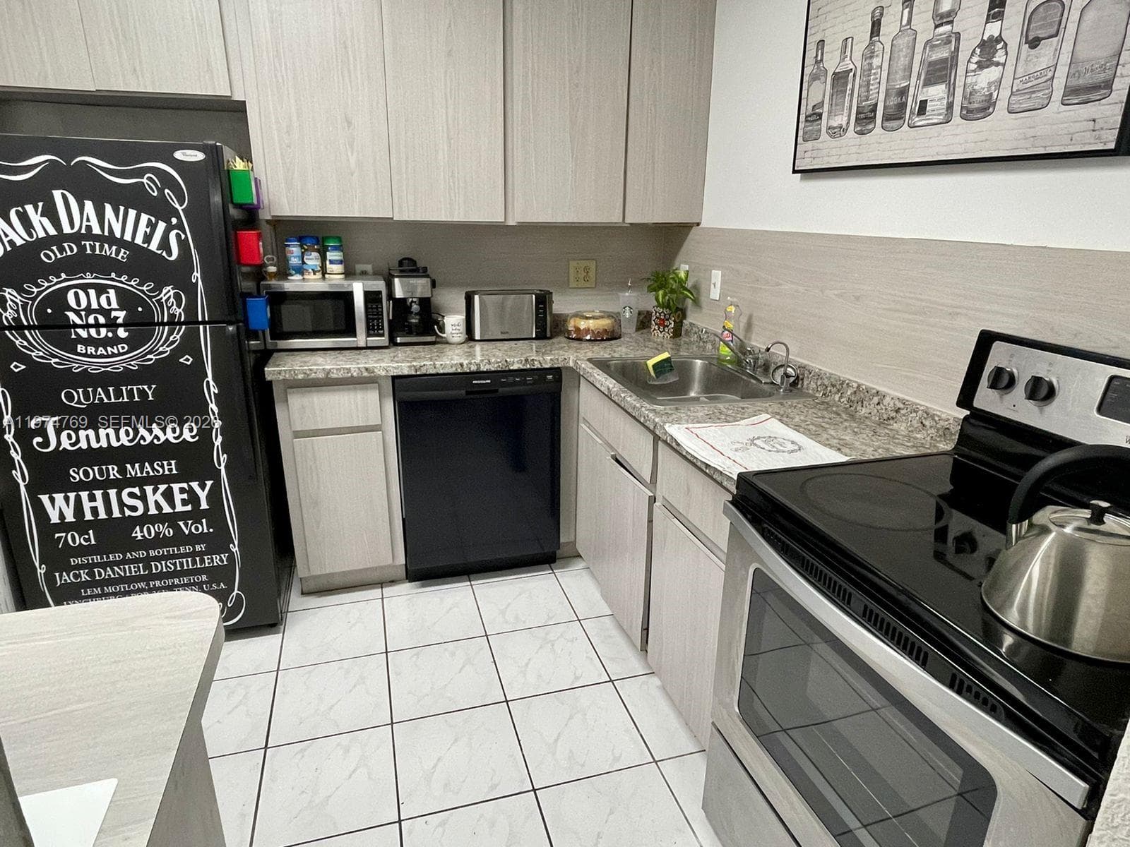 3660 NE 166th St # 212, North Miami Beach FL 33160 — 4