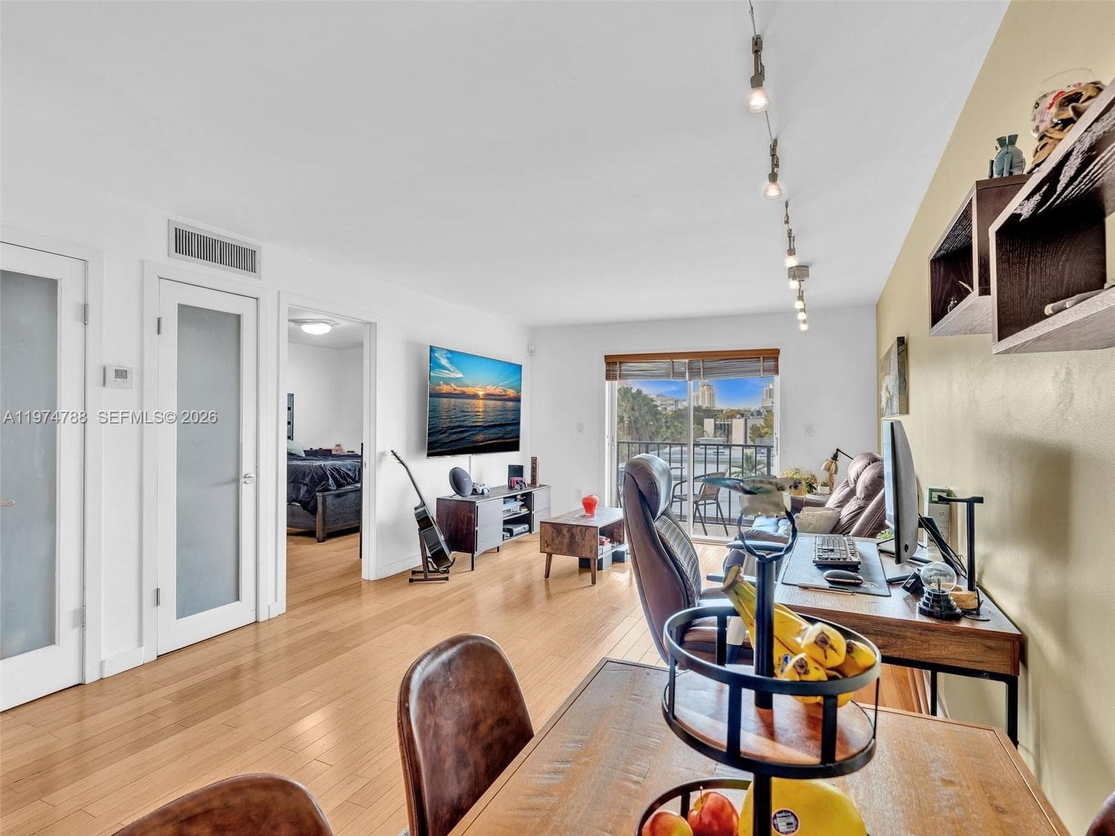 1236 Alton Rd # 402, Miami Beach FL 33139 — 2