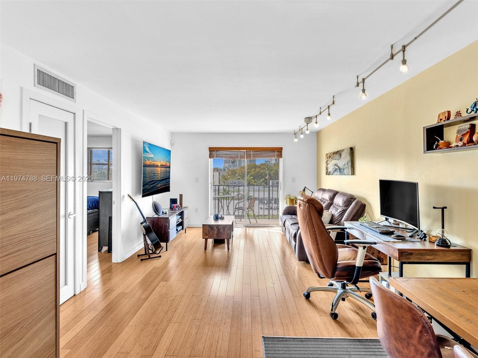 1236 Alton Rd # 402, Miami Beach FL 33139 — 1